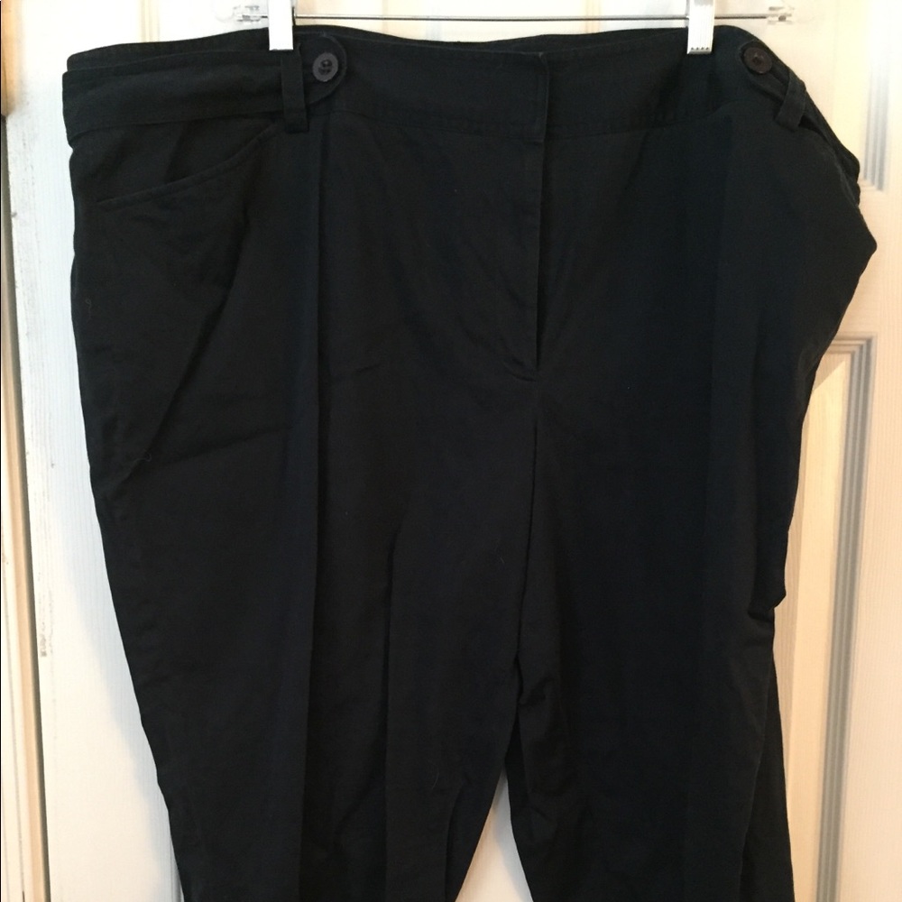 Navy Capri pants